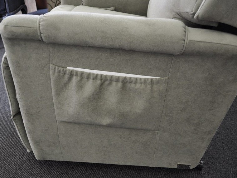 Ashley Lift Recliner - Image 5