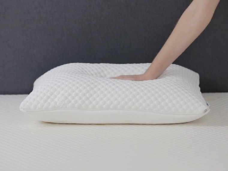 Tempur Traditional Comfort Cloud Pillow - Image 2